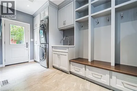 25 Orchard Hill Hamilton ON L8P 2V6