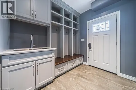 25 Orchard Hill Hamilton ON L8P 2V6