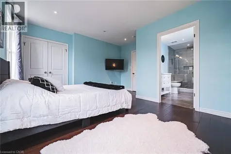25 Orchard Hill Hamilton ON L8P 2V6