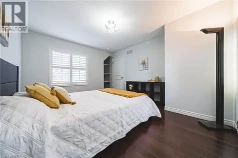 25 Orchard Hill Hamilton ON L8P 2V6