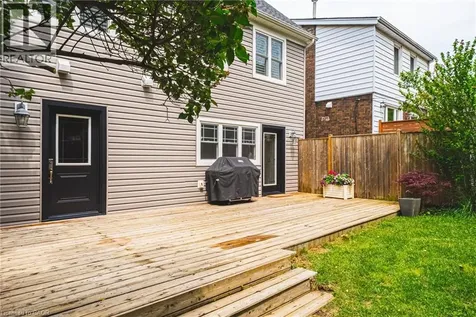 25 Orchard Hill Hamilton ON L8P 2V6