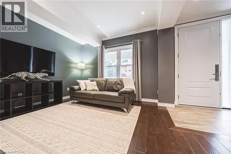 25 Orchard Hill Hamilton ON L8P 2V6