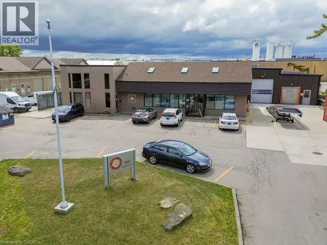 190 Hempstead Drive Hamilton ON L8W 2E3