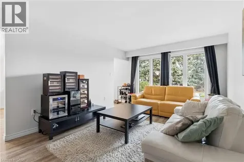 27 Blenheim Drive Stoney Creek ON L8E 1W1