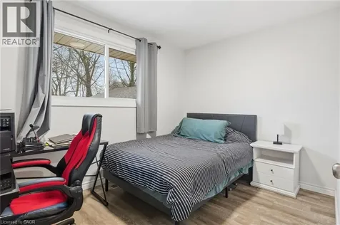 27 Blenheim Drive Stoney Creek ON L8E 1W1