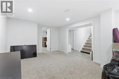 27 Blenheim Drive Stoney Creek ON L8E 1W1