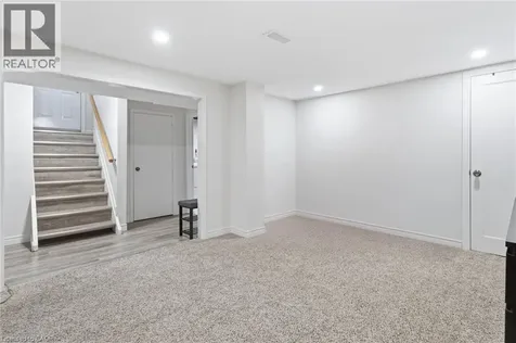 27 Blenheim Drive Stoney Creek ON L8E 1W1