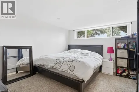27 Blenheim Drive Stoney Creek ON L8E 1W1