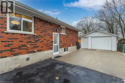 27 Blenheim Drive Stoney Creek ON L8E 1W1