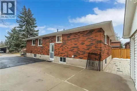 27 Blenheim Drive Stoney Creek ON L8E 1W1