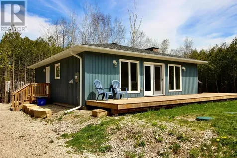 134 Maple Golf Crescent Northern Bruce Peninsula ON N0H 2R0