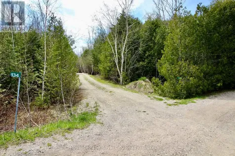 134 Maple Golf Crescent Northern Bruce Peninsula ON N0H 2R0
