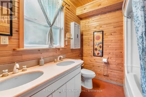 13 & 17 Zorra Drive Northern Bruce Peninsula ON N0H 2R0