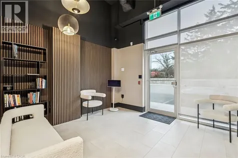 1670 North Service Road East Oakville ON L6H 7G3
