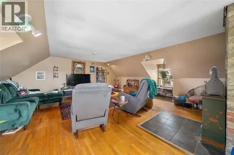 169 Christina Street South Sarnia ON N7T 2M9