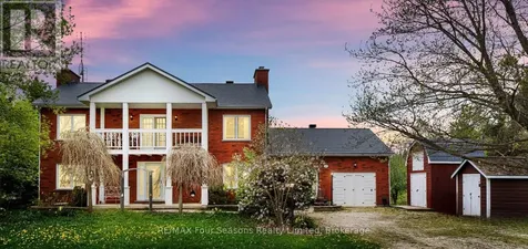3 Sydenham Trail East Clearview ON L0M 1H0
