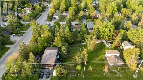 11 62nd Street South Wasaga Beach ON L9Z 1V5