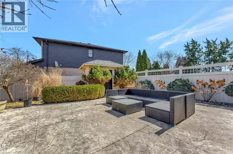 1 Bowen Lane Brantford ON N3T 6G3
