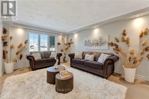 1 Bowen Lane Brantford ON N3T 6G3