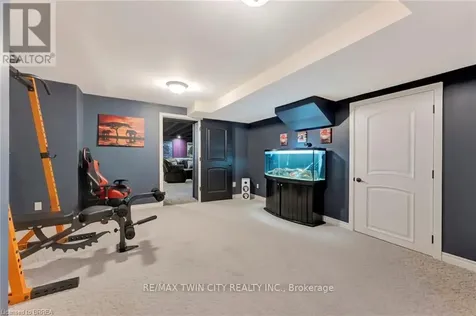 1 Bowen Lane Brantford ON N3T 6G3