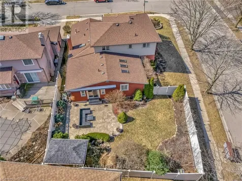 1 Bowen Lane Brantford ON N3T 6G3