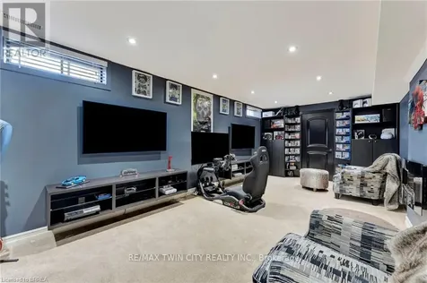 1 Bowen Lane Brantford ON N3T 6G3