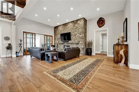 44 Pioneer Ridge Drive Kitchener ON N2P 0G6