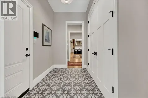 44 Pioneer Ridge Drive Kitchener ON N2P 0G6