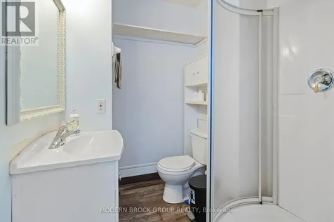 35 Perth Street Brockville ON K6V 5C3