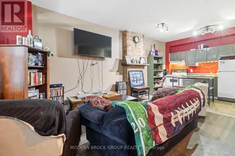 35 Perth Street Brockville ON K6V 5C3