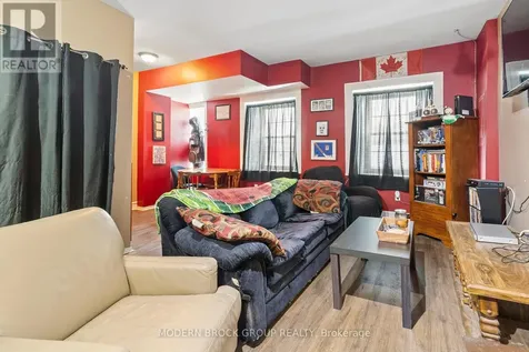 35 Perth Street Brockville ON K6V 5C3