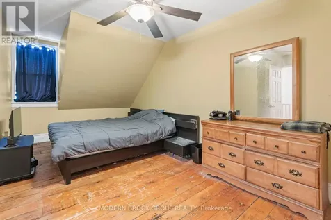 35 Perth Street Brockville ON K6V 5C3