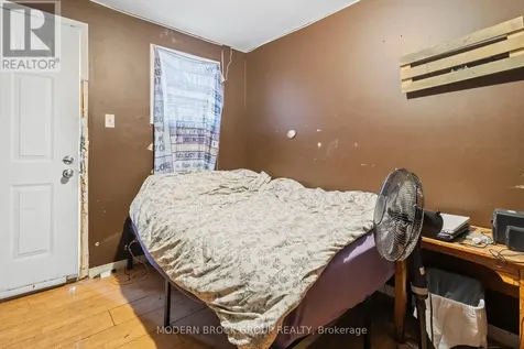35 Perth Street Brockville ON K6V 5C3