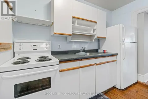 35 Perth Street Brockville ON K6V 5C3