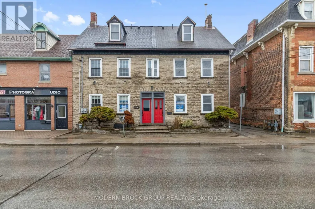 33 Perth Street Brockville ON K6V 5C3