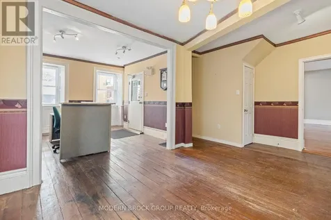 33 Perth Street Brockville ON K6V 5C3
