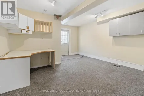 33 Perth Street Brockville ON K6V 5C3