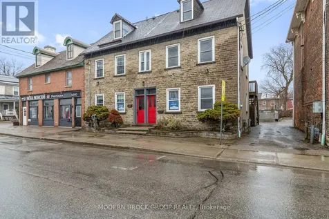 33 Perth Street Brockville ON K6V 5C3
