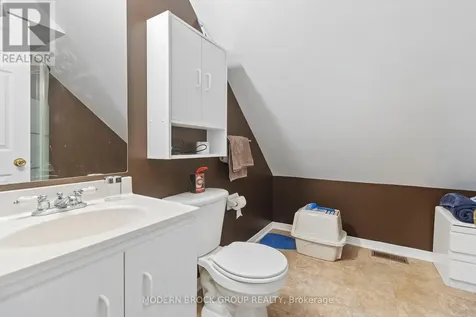 33 Perth Street Brockville ON K6V 5C3