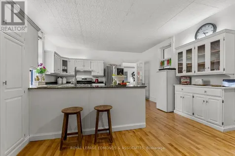 307 Maple Avenue Pembroke ON K8A 1L8