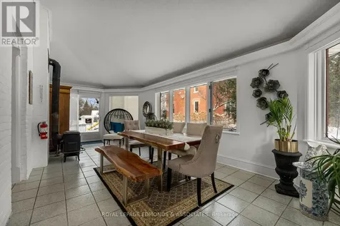 307 Maple Avenue Pembroke ON K8A 1L8