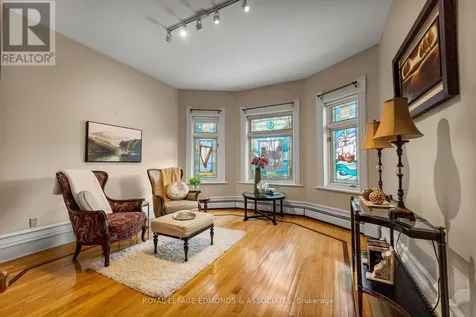 307 Maple Avenue Pembroke ON K8A 1L8