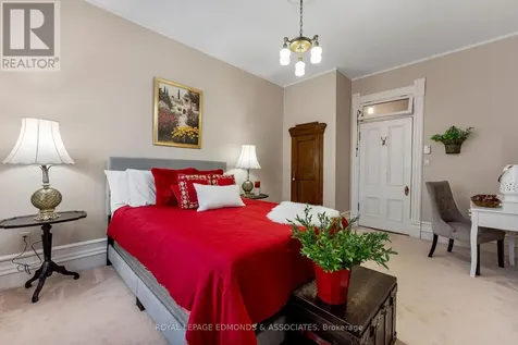 307 Maple Avenue Pembroke ON K8A 1L8