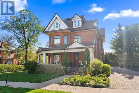 307 Maple Avenue Pembroke ON K8A 1L8