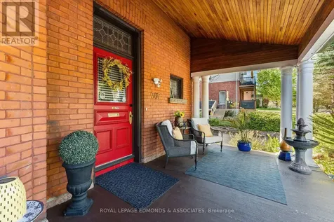 307 Maple Avenue Pembroke ON K8A 1L8
