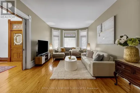307 Maple Avenue Pembroke ON K8A 1L8