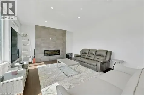 7266 Silver Creek Circle London ON N6P 0G9