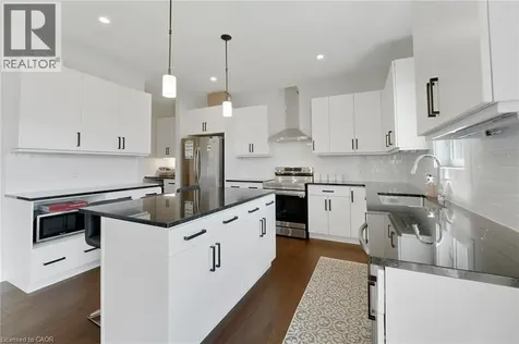 7266 Silver Creek Circle London ON N6P 0G9