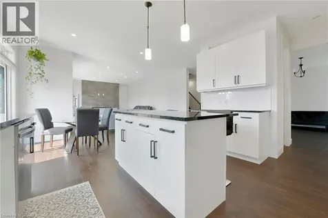 7266 Silver Creek Circle London ON N6P 0G9