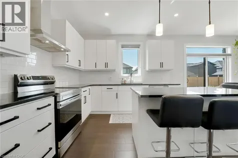 7266 Silver Creek Circle London ON N6P 0G9